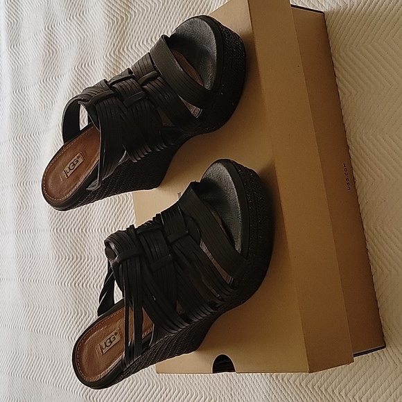 UGG Shoes - Ugg black leather wedges size 6